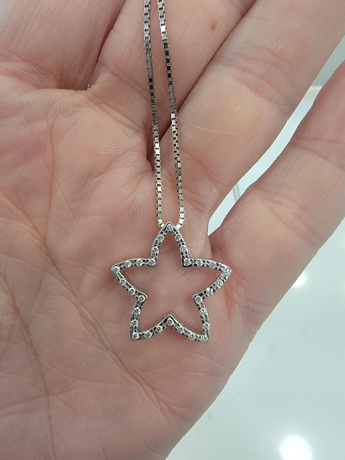 Vintage Costco 14k White Gold Diamond Star Pendant Necklace